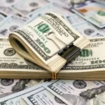 قیمت دلار در بازار آزاد سقوط کرد (۲۵ اسفند)