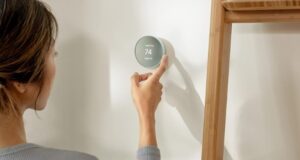 ۱۳ مورد از بهترین دستگاه‌های خانه هوشمند که می‌توانید در آمازون پیدا کنید