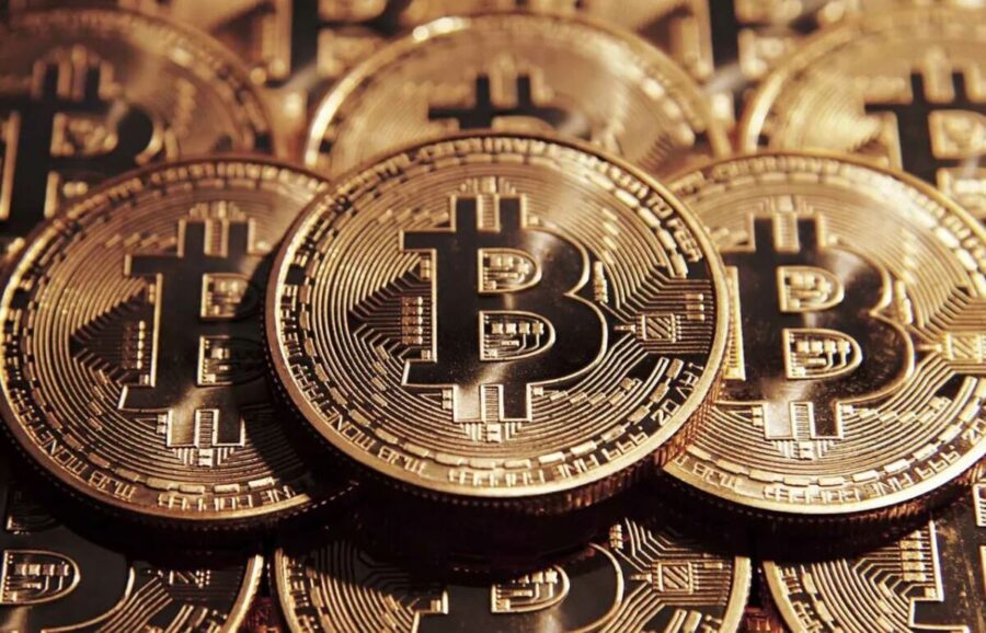 پیش‌بینی قیمت بیت کوین و اتریوم توسط بانک «استاندارد چارترد»