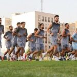 استقلالی‌ها از تهران خارج می‌شوند / زمان ازسرگیری مسابقات فوتبال مشخص نیست
