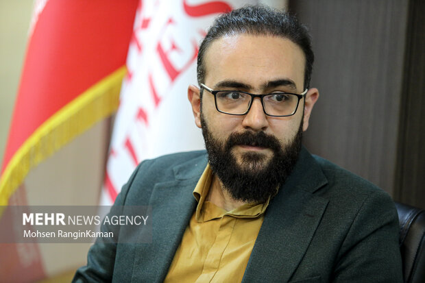 به «ایران» که فکر کنیم از تفرقه دور می‌شویم؛ هنر مهم‌ترین سنگر است 