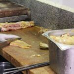 تداوم نظارت کارشناسان بهداشت بر مراکز عرضه مواد غذایی