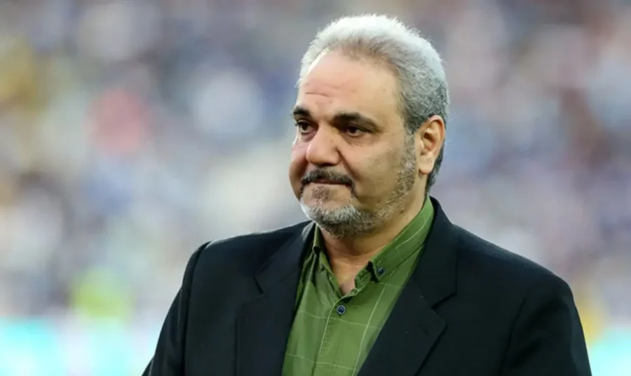 غیبت مشکوک مجری مشهور درباره جواد خیابانی