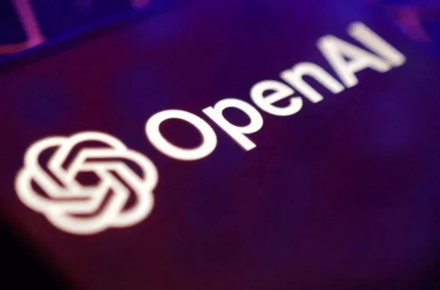 بلومبرگ: OpenAI احتمالاً به‌خاطر ادغام ناموفق ChatGPT و Apple Intelligence از اپل شکایت می‌کند