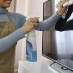 اشتباهات رایج هنگام تمیز کردن تلویزیون