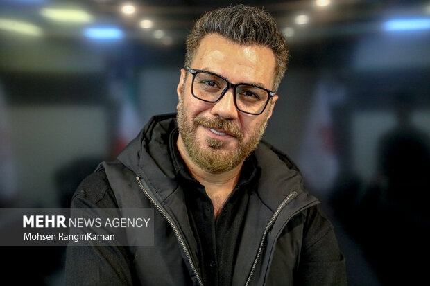 شنیدن تک‌آهنگ‌هایی برای روزهای آخر تابستان؛ از محسن چاوشی تا رضا صادقی