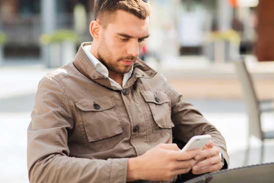 MAN-TEXTING