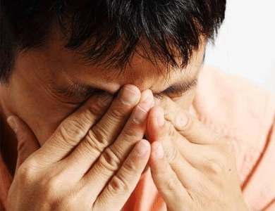 روش های کاهش آسیب چشم هنگام کار با گوشی های هوشمند