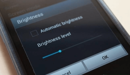 reduce-eye-strain-when-using-smartphones.w654 (4)